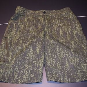 High Quality Camo Print Shorts